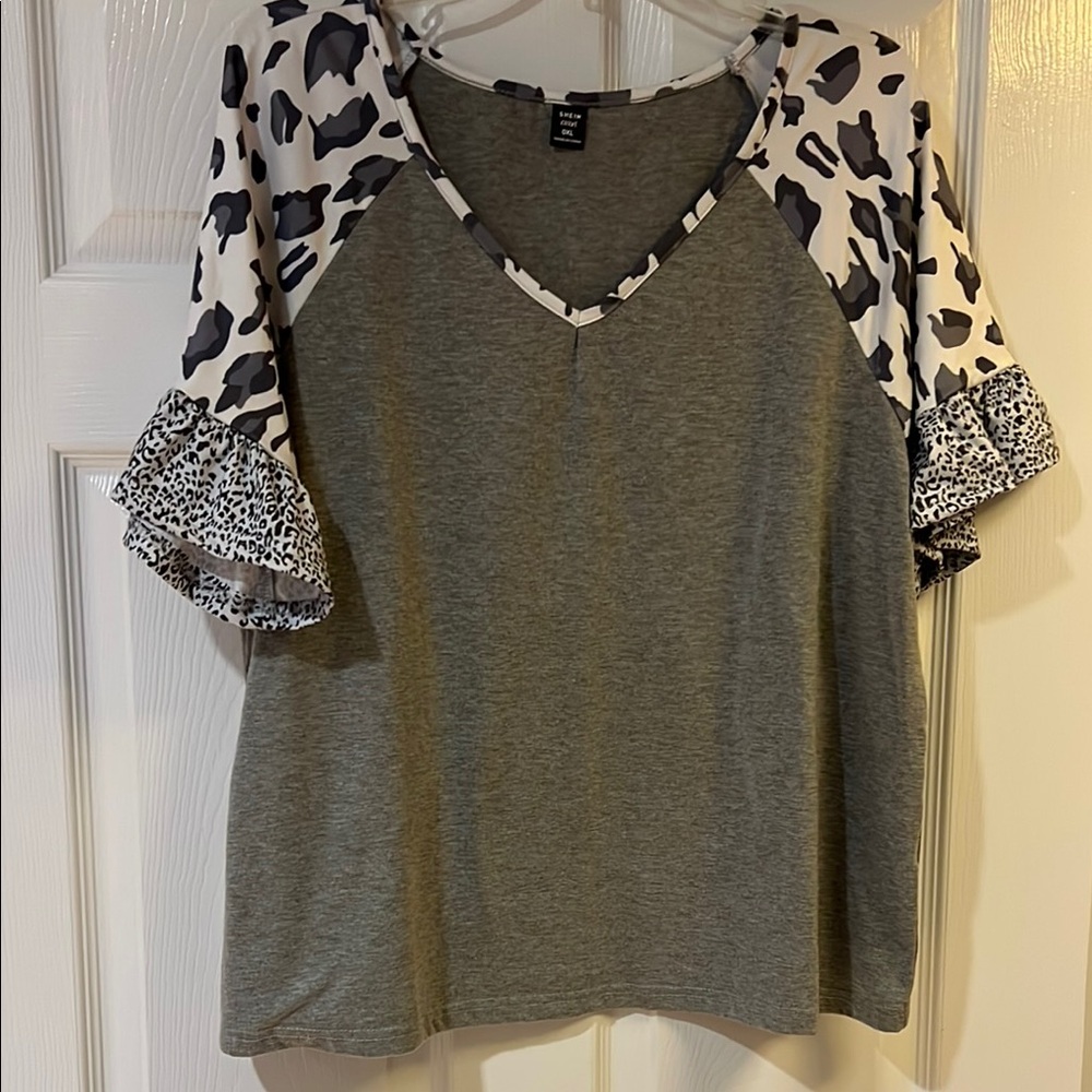 SHEIN Gray Top with Animal Print Sleeves